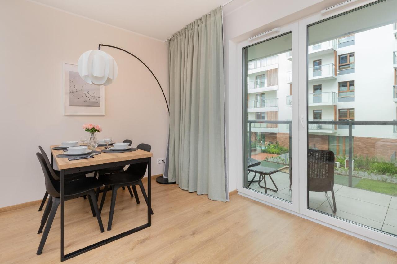 Bright & Stylish Apartment With Balcony 1,5 Km To Gdansk Main City By Noclegi Renters Ngoại thất bức ảnh